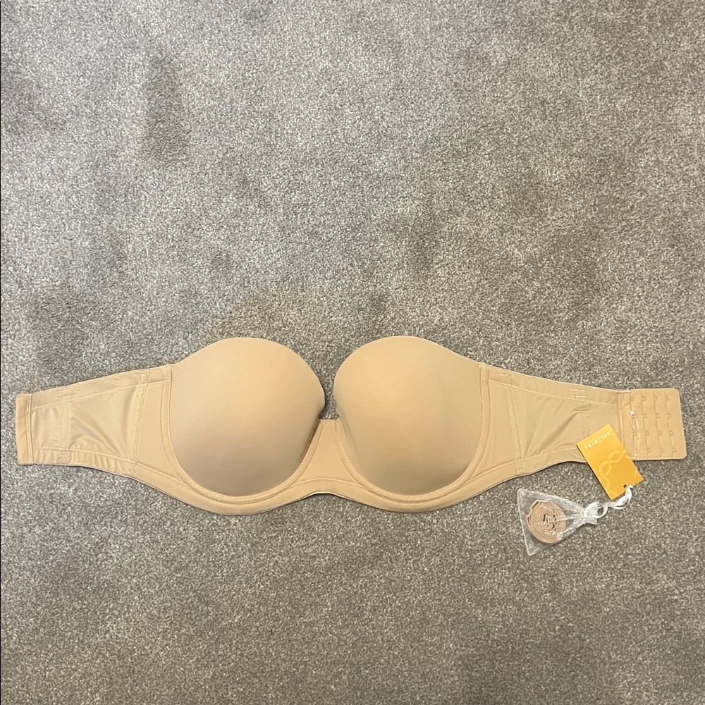 NWT Nude Multiway Strapless Bra